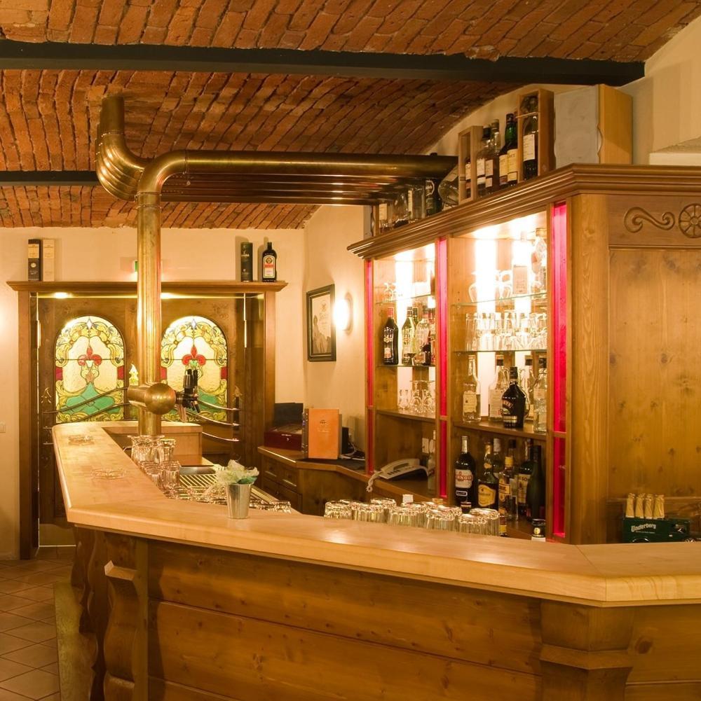 Hotel Drei Schwanen - Ristorante Due Fratelli Hohenstein-Ernstthal Exteriör bild