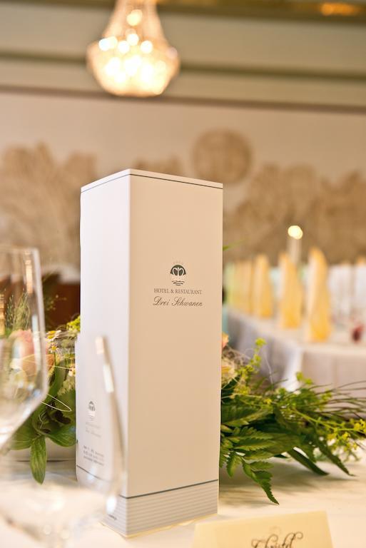Hotel Drei Schwanen - Ristorante Due Fratelli Hohenstein-Ernstthal Exteriör bild