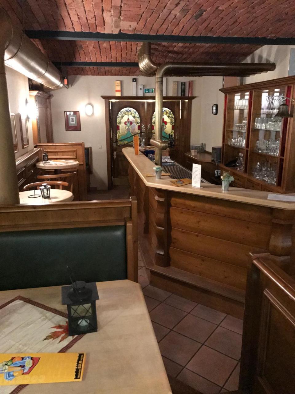 Hotel Drei Schwanen - Ristorante Due Fratelli Hohenstein-Ernstthal Exteriör bild