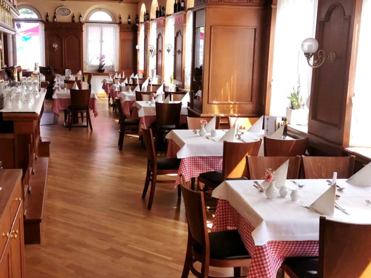 Hotel Drei Schwanen - Ristorante Due Fratelli Hohenstein-Ernstthal Exteriör bild